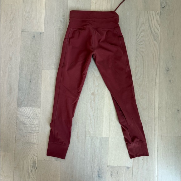 Vuori Daily Legging Burnt Red XS - Picture 6 of 9
